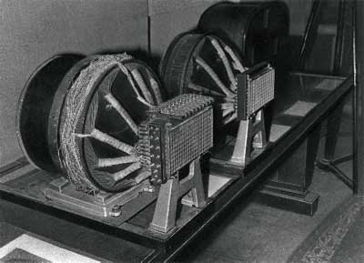 Радиотелескоп М. А . Б онч-Бруевича (НР Л) — первая ТВ -система с накоплением зарядов