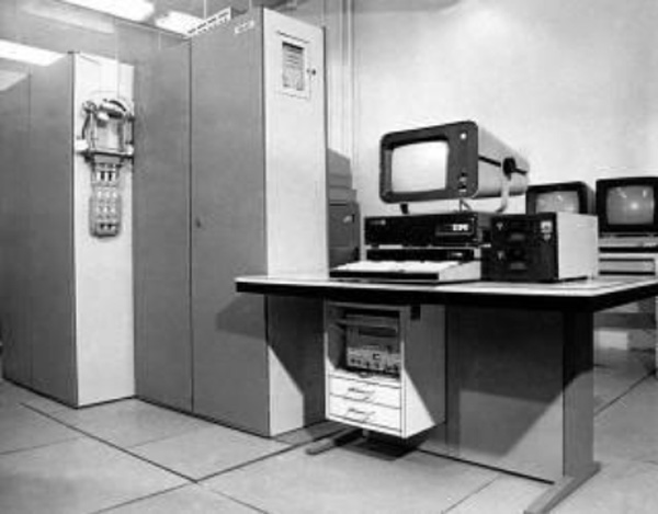  Рис.1 Фото. Эльбрус 1-КБ, Виртуальный компьютерный музей. SoRuCom-2020