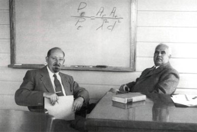 С.А. Щелкунов и Х.Т. Фриис – авторы монографии «Антенны: теория и практика» (фото 1950-х годов)