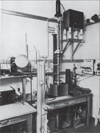 астровый электронный микроскоп 1937 г.