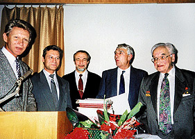 Деканы РТФ разных лет (слева направо): Николай Удалов, Владимир Карташев, Валентин Кулешов, Андрей Зиновьев, Владимир Котельников