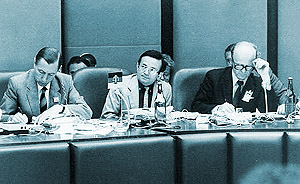 Представители ГДР на заседании МПК по ВТ. В центре - М. Гюнтер, главный конструктор ЕС ЭВМ от ГДР